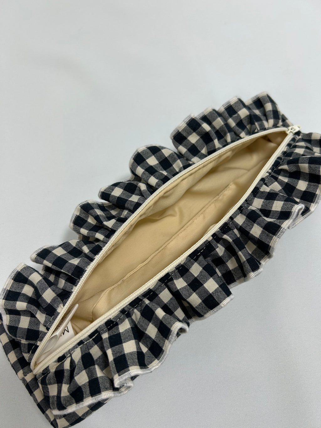 Estuche Volante Negro-Hueso