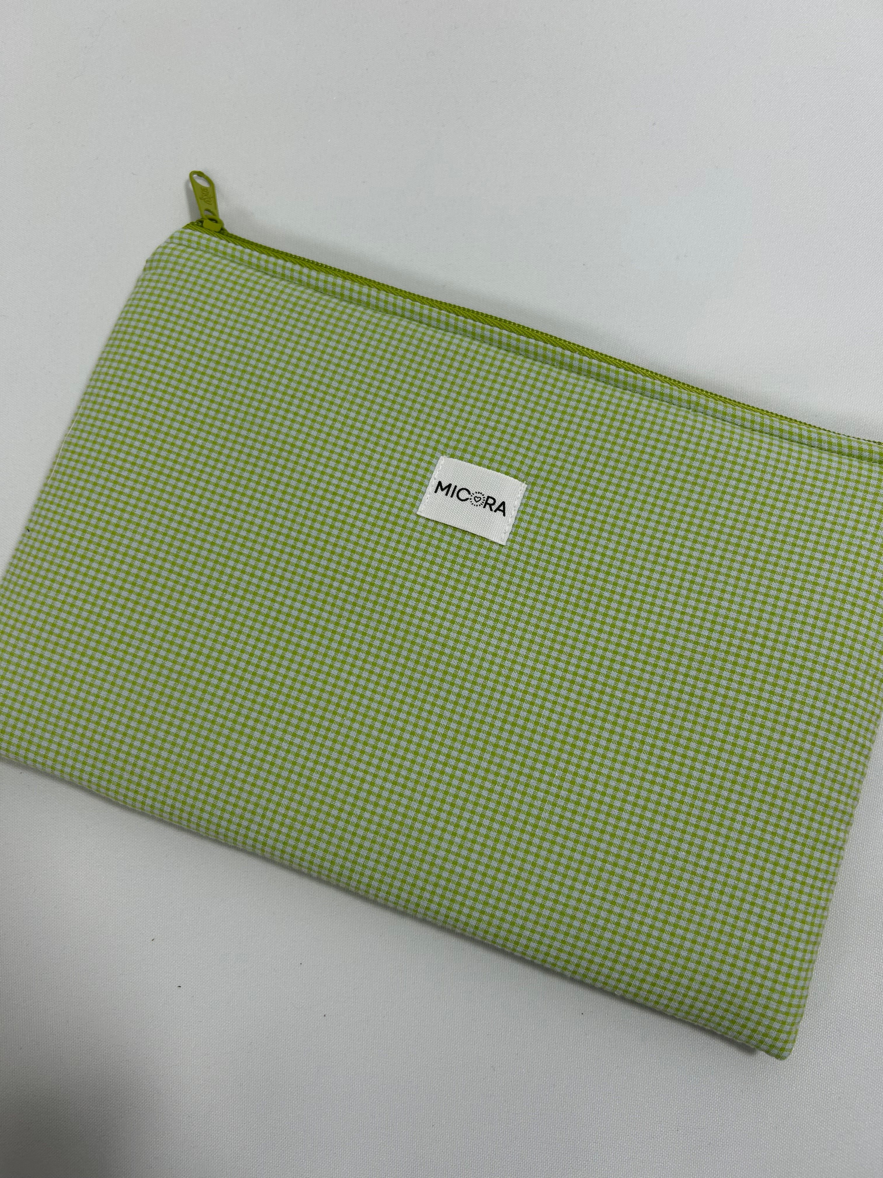 Neceser Mediano Verde Lima