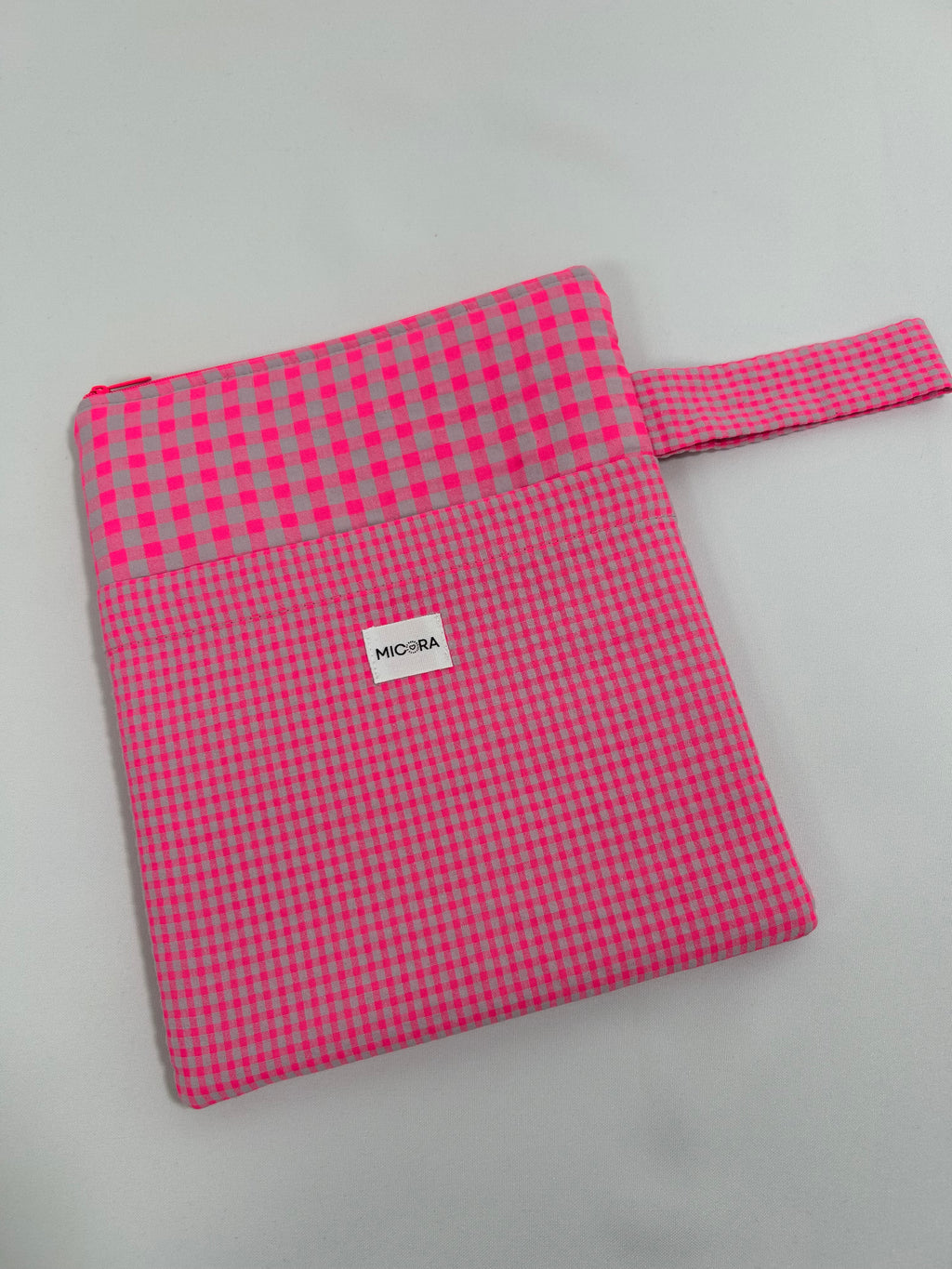 Funda Libro o Tablet Rosa Flúor