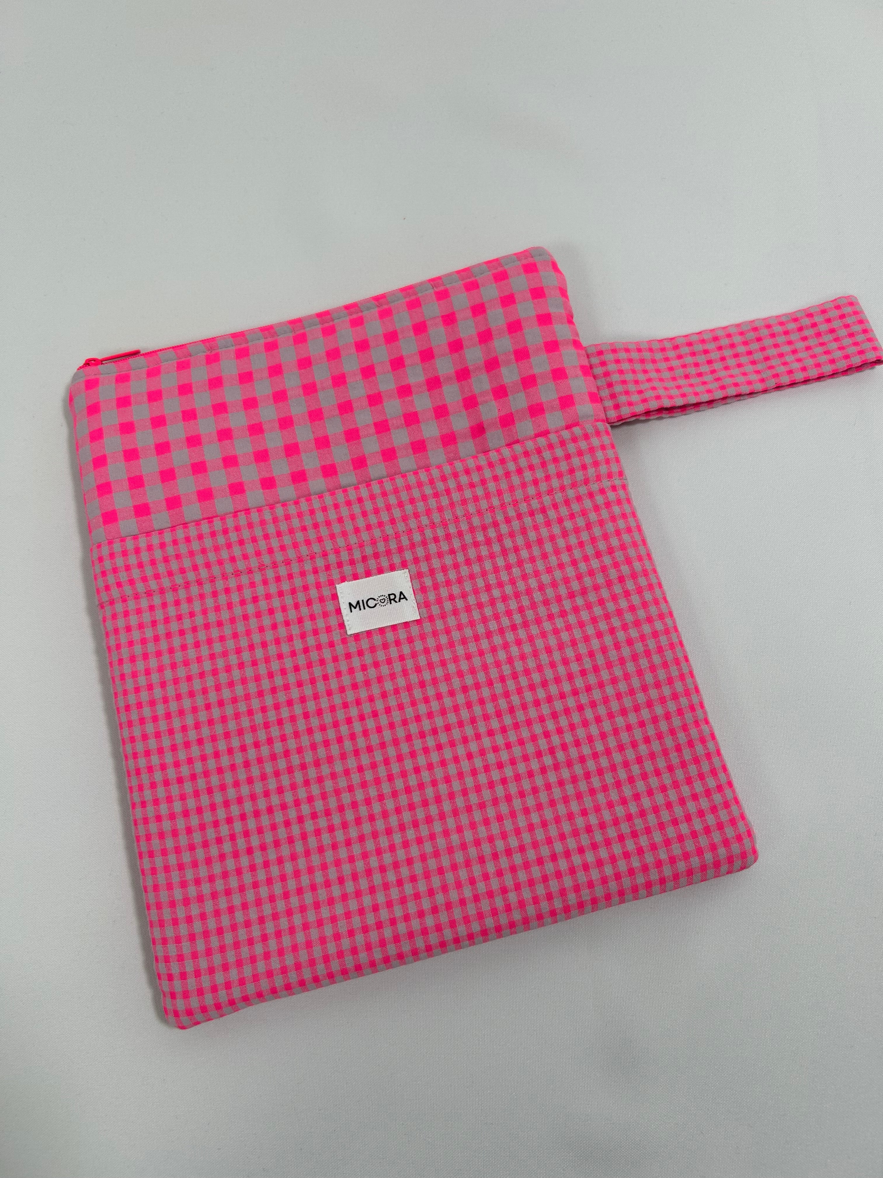 Funda Libro o Tablet Rosa Flúor