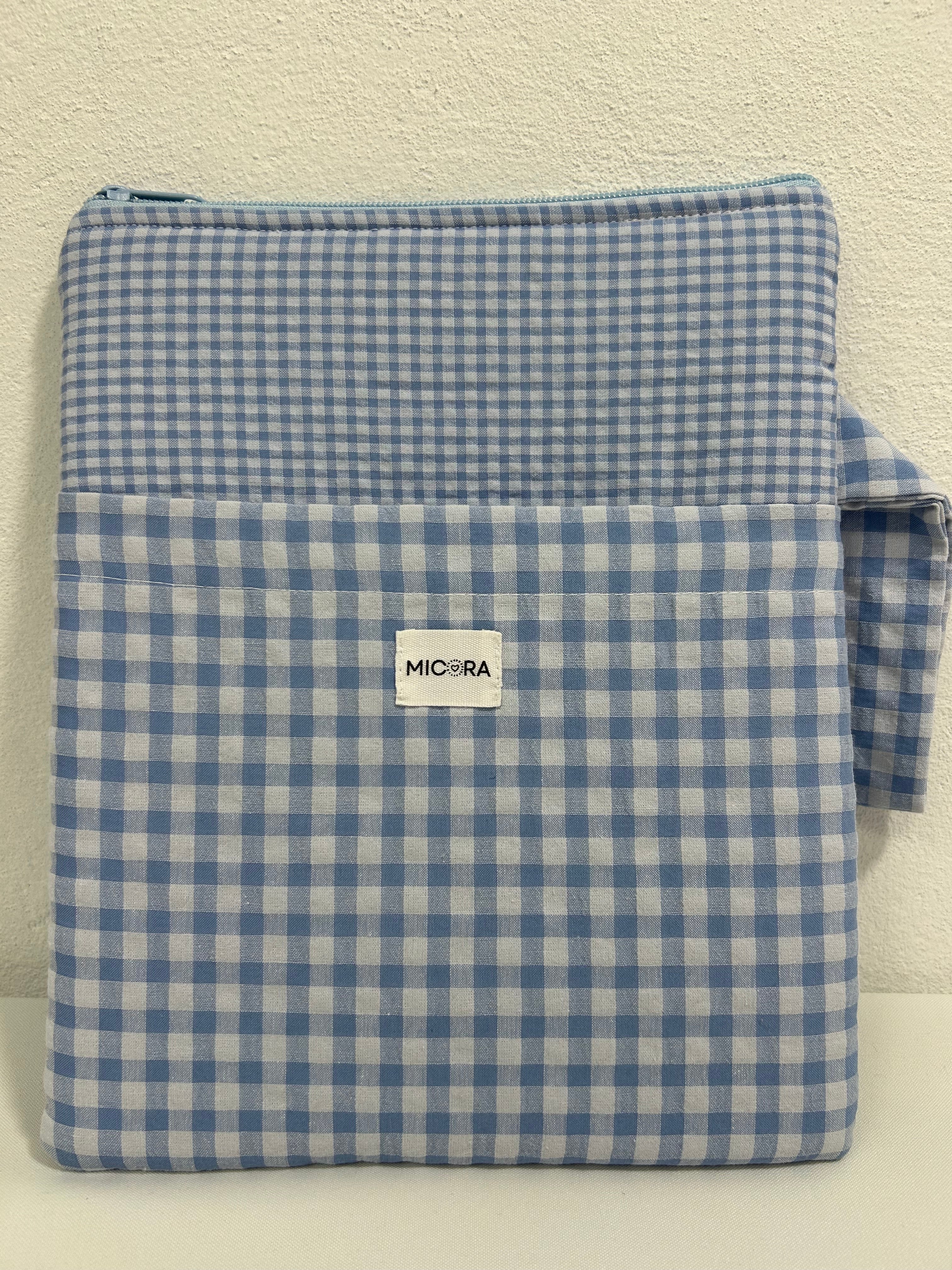 Funda Libro o Tablet Celeste