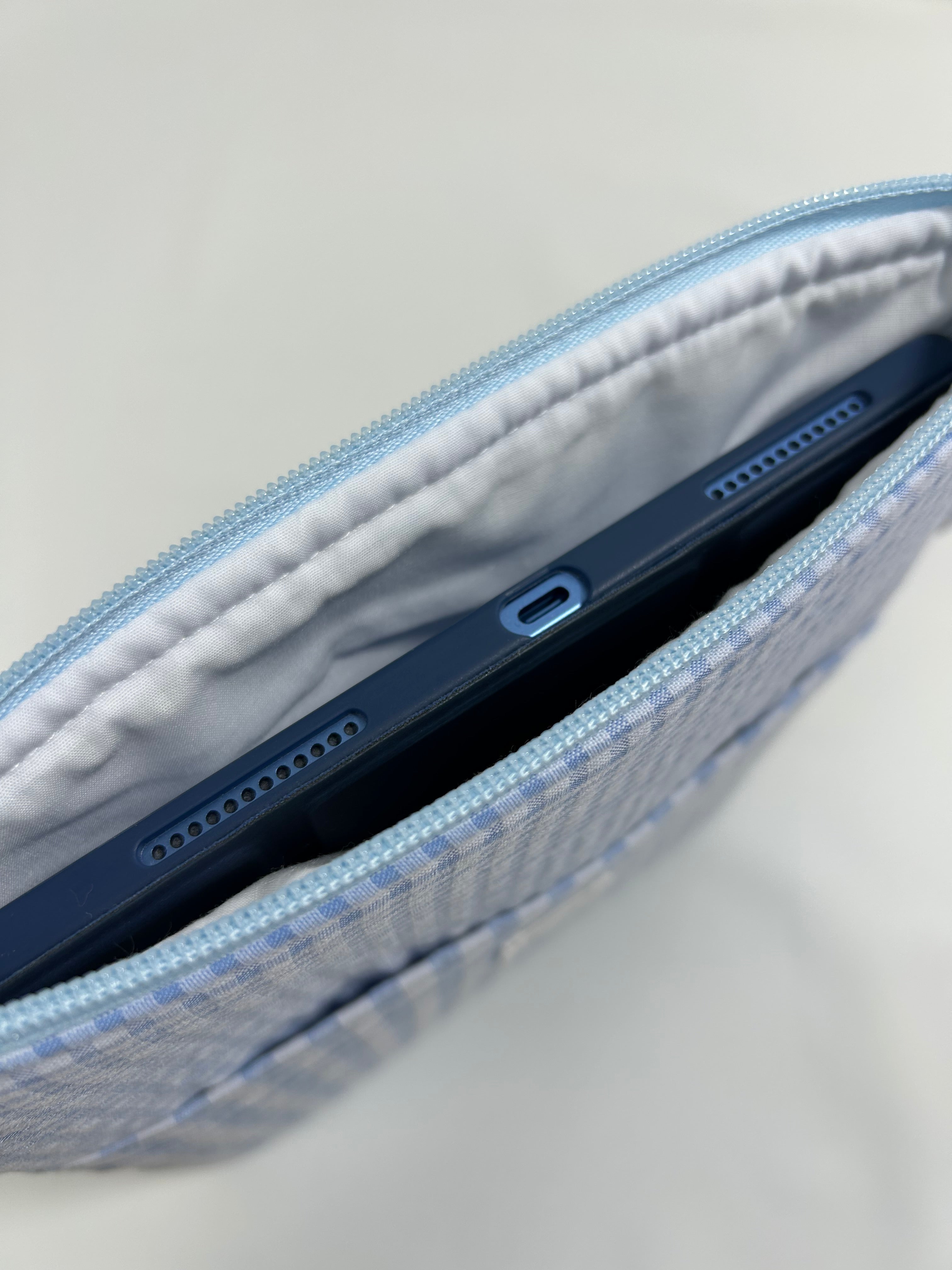 Funda Libro o Tablet Celeste