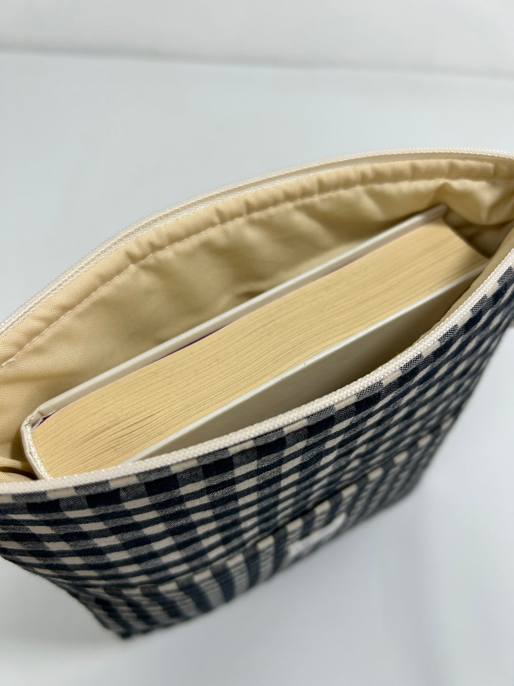 Funda Libro o Tablet Negro-Hueso