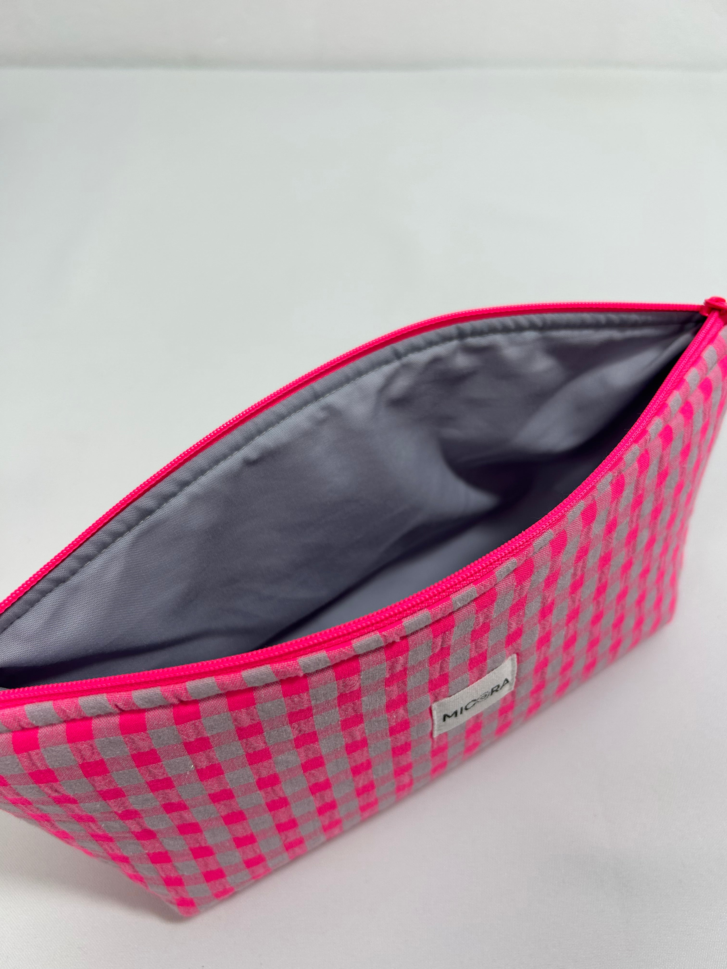 Estuche Luz Rosa Flúor