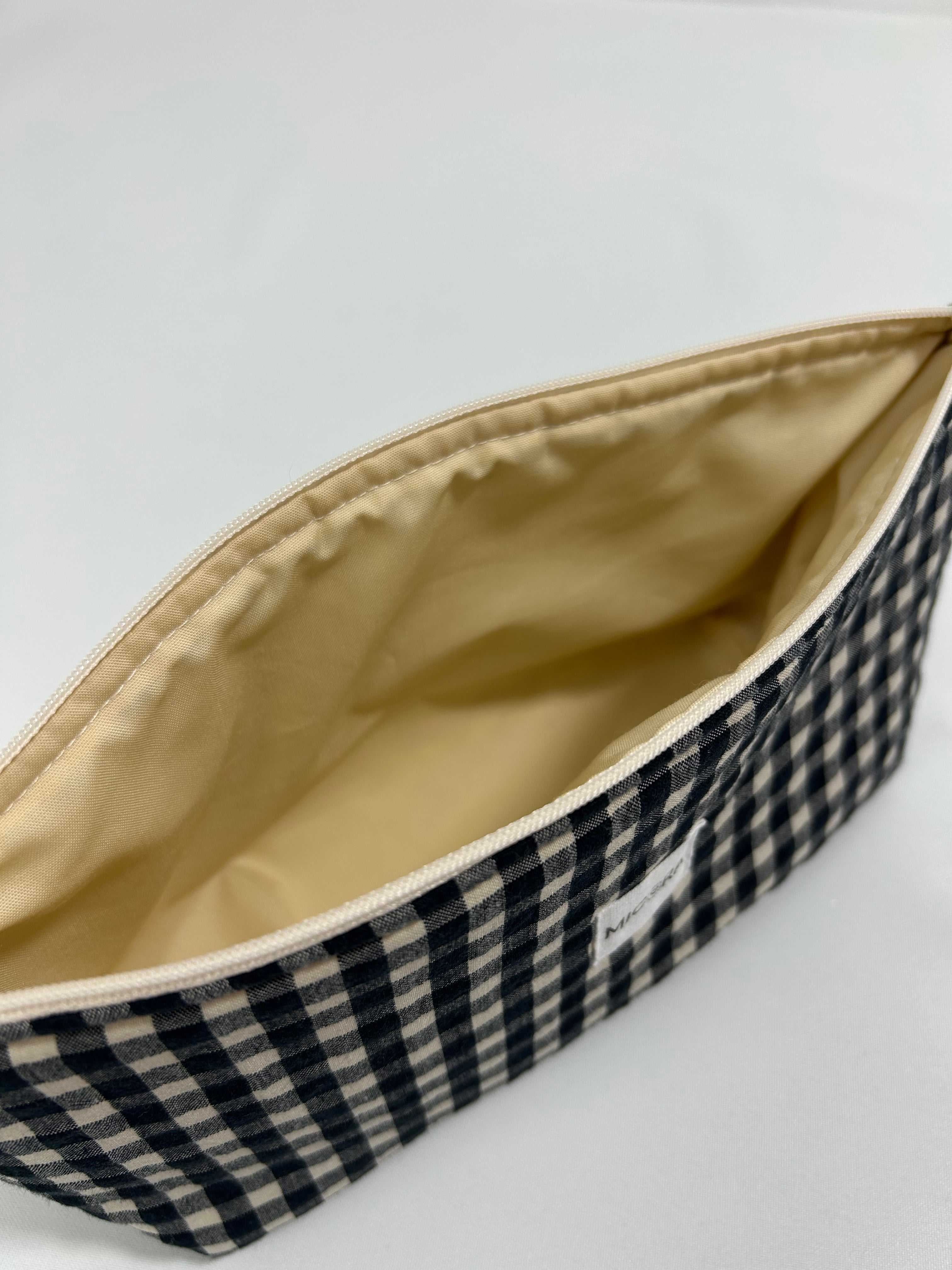 Estuche Luz Negro-Hueso