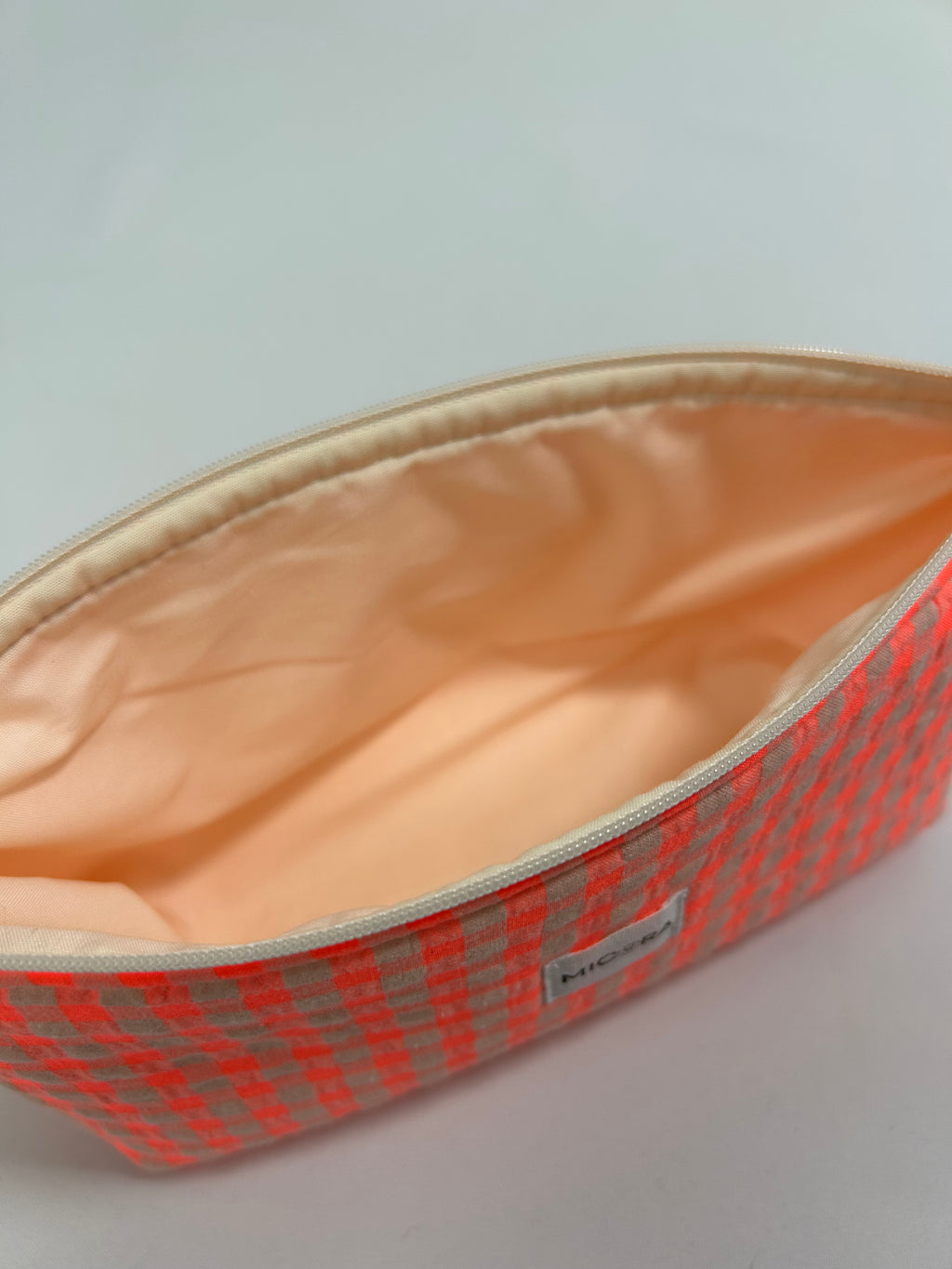 Estuche Luz Naranja Flúor